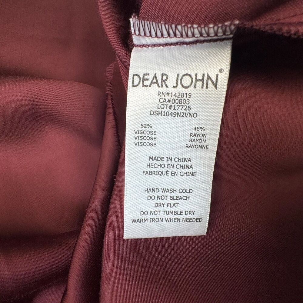 Dear John Women Top Sz L NWT Satin Burgundy Frayed Trim V-Neck Hem Cap Sleeve - Picture 6 of 7